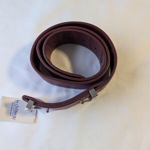 Le Chateau Men's Burgundy Leather Belt